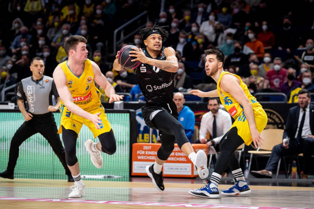 复出与潜在 复出与潜在